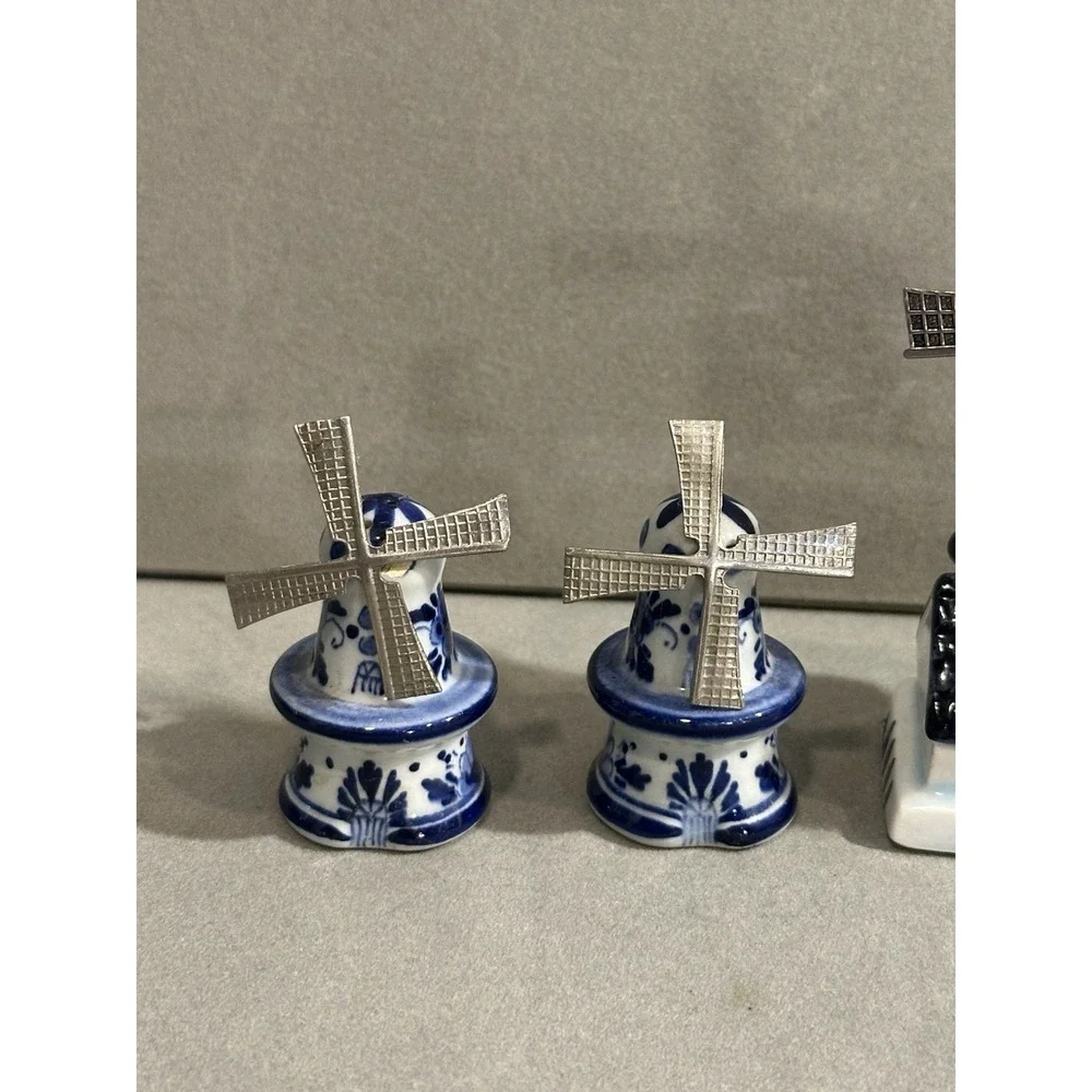 Vintage Windmill Salt & Pepper Shakers‎ Lot